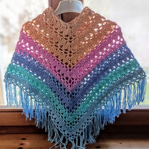 Pasztell színű, koptatott hatású, pamut-akril fonalból horgolt gyerek poncsó - ruha & divat - babaruha & gyerekruha - pulóver - Meska.hu