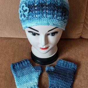 Színátmenetes fonalból horgolt sapka és kézmelegítő szett - ruha & divat - sál, sapka, kendő - sapka - Meska.hu Színátmenetes fonalból horgolt sapka és kézmelegítő szett - ruha & divat - sál, sapka, kendő - sapka - Meska.hu