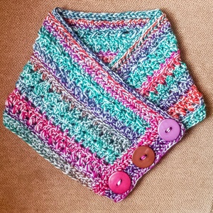 Színes, vidám nyakmelegítő, méret nélküli  - ruha & divat - sál, sapka, kendő - sál - Meska.hu Színes, vidám nyakmelegítő, méret nélküli  - ruha & divat - sál, sapka, kendő - sál - Meska.hu