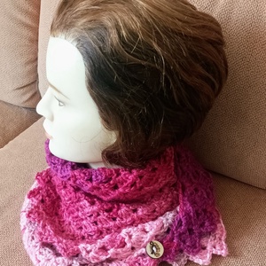 Kiskendő, sál pink-lazac-púder árnyalatokban, kis gombbal - ruha & divat - sál, sapka, kendő - sál - Meska.hu