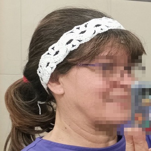 Hófehér csipkemintás horgolt hajpánt - ruha & divat - hajdísz & hajcsat - hajráf & hajpánt - Meska.hu