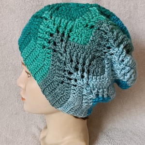 Kék-zöld színátmenetes beanie típusú, normál női méretű sapka  - ruha & divat - sál, sapka, kendő - sapka - Meska.hu