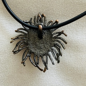 �Különleges nyaklánc nap medállal� - ékszer - nyaklánc - medálos nyaklánc - Meska.hu