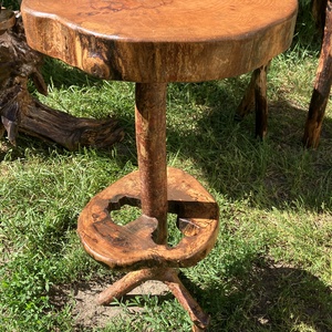 Egyedi kézműves fa asztalka, Otthon & Életmód, Bútor, Asztal, Famegmunkálás, MESKA