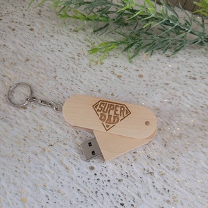 Gravírozott pendrive - otthon & életmód - papír, írószer - ajándékozás kellékei - ajándékkísérő - Meska.hu