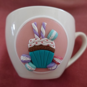 Édes kísértés muffin mintás cappucinos bögre gyurma díszítéssel pasztell színekkel - otthon & életmód - konyhafelszerelés, tálalás - tálalás - bögre & csésze - Meska.hu