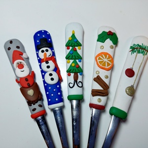 Karácsonyi mintás kiskanál gyurma díszítéssel fahéj narancs angyalka rénszarvas , Otthon & Életmód, Konyhafelszerelés, tálalás, Tálalás, Kanál & Villa, Gyurma, Mindenmás, MESKA