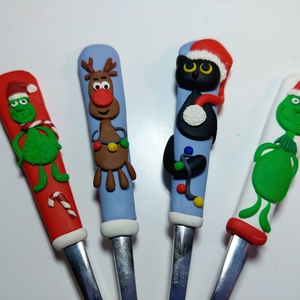 Karácsonyi mintás kiskanál gyurma díszítéssel fahéj narancs angyalka rénszarvas  - otthon & életmód - konyhafelszerelés, tálalás - tálalás - kanál & villa - Meska.hu