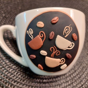Kávé mintás cappucinos bögre gyurma díszítéssel  - Meska.hu