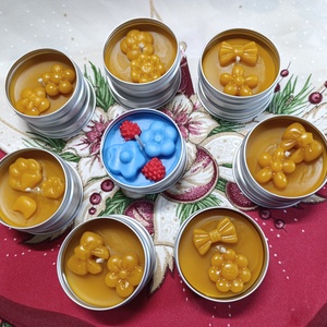 Kicsi tégelyes méhviasz gyertya  - karácsony - karácsonyi lakásdekoráció - karácsonyi illatgyertya, mécses - Meska.hu