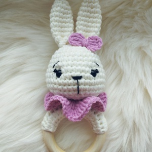 Horgolt nyuszi csörgő rágóka amigurumi - Meska.hu