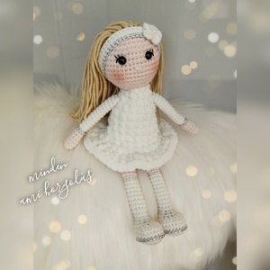 Léna baba horgolásminta amigurumi, DIY (Csináld magad), Szabásminta, útmutató, Horgolás, MESKA