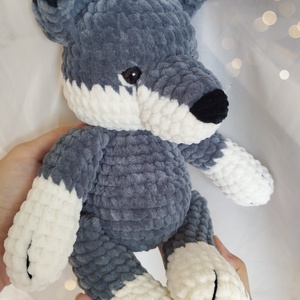 Wolfi plüss farkas horgolásminta amigurumi amigurumi, DIY (Csináld magad), Szabásminta, útmutató, Horgolási minta, Horgolás, MESKA
