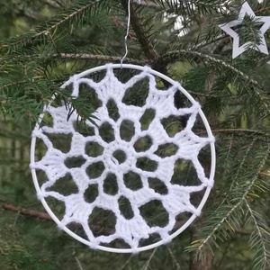 Horgolt mandala ablakdísz - karácsony - karácsonyi lakásdekoráció - karácsonyi ablakdíszek, ablakmatricák - Meska.hu