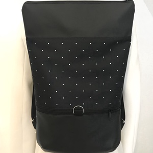   Fekete, pöttyös  roll top hátizsák/hátitáska vízálló, elöl zsebes, laptoptáska - táska & tok - hátizsák - roll top hátizsák - Meska.hu