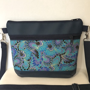 Különleges kék, egyedi mintás vállon átvethető táska, oldaltáska, válltáska - táska & tok - kézitáska & válltáska - vállon átvethető táska - Meska.hu