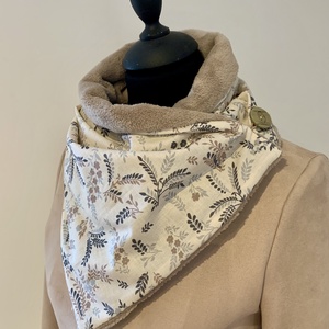 Beige leveles meleg körsál, sál - ruha & divat - sál, sapka, kendő - sál - Meska.hu