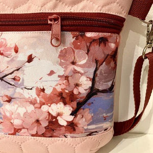 Készleten! Cseresznyevirág mintás crossbody - táska & tok - kézitáska & válltáska - vállon átvethető táska - Meska.hu