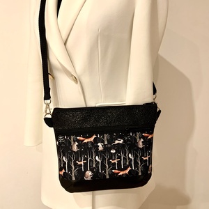 Róka-erdei állatok mintás crossbody - táska & tok - kézitáska & válltáska - vállon átvethető táska - Meska.hu