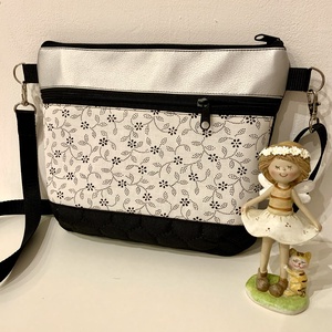 Pici virág-inda mintás  crossbody / válltáska/ keresztpántos táska/ oldaltáska, Táska & Tok, Kézitáska & válltáska, Vállon átvethető táska, Varrás, MESKA