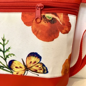 Készleten! Pipacs-pillangó mintás  crossbody / válltáska/ keresztpántos táska/ oldaltáska - táska & tok - kézitáska & válltáska - vállon átvethető táska - Meska.hu