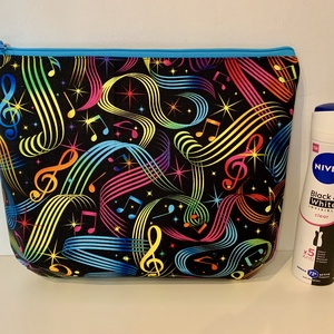 Készleten! Dallamok szárnyán, Sok zsebes Utazó neszesszer Pipere tároló Textil tároló Táskarendező Pelenkázó neszesszer - táska & tok - neszesszer - Meska.hu
