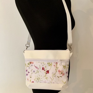Tátika mintás crossbody /válltáska/ keresztpántos táska/ oldaltáska - táska & tok - kézitáska & válltáska - vállon átvethető táska - Meska.hu