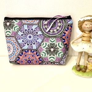 Készleten! Csempe mintás crossbody / válltáska/ keresztpántos táska/ oldaltáska - táska & tok - kézitáska & válltáska - vállon átvethető táska - Meska.hu