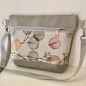 Készleten! Világosszürke eukaliptusz mintás crossbody / válltáska/ keresztpántos táska/ oldaltáska - táska & tok - kézitáska & válltáska - vállon átvethető táska - Meska.hu