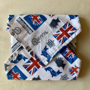 Kiárusítás!Fánk mintás textil újraszalvéta - tépőzáras újraszalvéta - vízhatlan újraszalvéta  - táska & tok - uzsonna- & ebéd tartó - szendvics csomagoló - Meska.hu