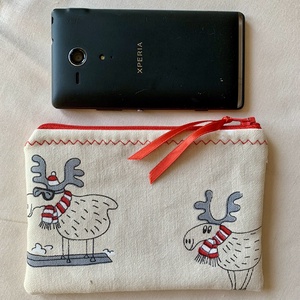 Rénszarvas mintás neszesszer, mobiltok, sminktáska              - Meska.hu