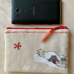 Havas házikó mintás neszesszer, mobiltok, sminktáska              - Meska.hu