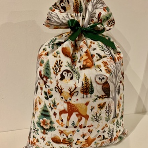 Készleten! Bélelt, karácsonyfa mintás ajándékátadó textil zsák - karácsony - karácsonyi ajándékozás - karácsonyi ajándékcsomagolás - Meska.hu