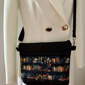 Könyv mintás- crossbody / válltáska/ keresztpántos táska/ oldaltáska - táska & tok - kézitáska & válltáska - válltáska - Meska.hu