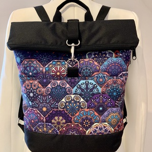 Rolltop Fekete-mandala mintás hátizsák, Hátitáska, Vízálló - táska & tok - hátizsák - roll top hátizsák - Meska.hu