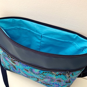  Absztrakt mintás crossbody / válltáska/ keresztpántos táska/ oldaltáska - táska & tok - kézitáska & válltáska - vállon átvethető táska - Meska.hu