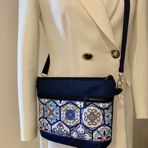  Crossbody Portugál csempe mintás válltáska/ keresztpántos táska/ oldaltáska             - táska & tok - kézitáska & válltáska - vállon átvethető táska - Meska.hu