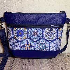 Vállon átvethető táska-cross body-Portugál csempe mintás            - táska & tok - kézitáska & válltáska - vállon átvethető táska - Meska.hu