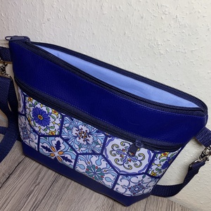 Vállon átvethető táska-cross body-Portugál csempe mintás            - táska & tok - kézitáska & válltáska - vállon átvethető táska - Meska.hu