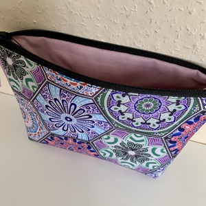 Padlizsán mozaik mintás neszesszer, irattartó, pipere tároló, textil tároló - táska & tok - neszesszer - Meska.hu