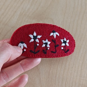 Bordó virágos hajcsat, Ruha & Divat, Hajdísz & Hajcsat, Hajcsat & Hajtű, Hímzés, Varrás, MESKA