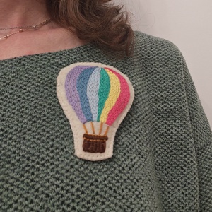 Hőlégballon kitűző - ékszer - kitűző és bross - Meska.hu