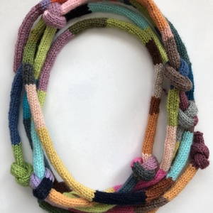 színvitamin kötött nyaklánc - ékszer - nyaklánc - hosszú nyaklánc - Meska.hu