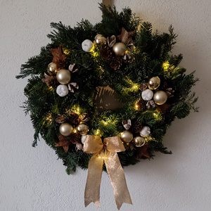 Élőfenyős kopogtató, led világítással - karácsony - adventi díszek - adventi ajtódísz - Meska.hu