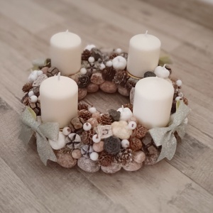 Adventi koszorú fehér színű gyertyákkal, Karácsony, Adventi díszek, Adventi koszorú, Virágkötés, MESKA