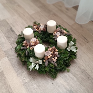 Adventi koszorú fehér színű gyertyákkal - karácsony - adventi díszek - adventi koszorú - Meska.hu