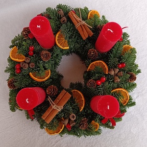 Élőfenyő adventi koszorú piros színű gyertyákkal - karácsony - adventi díszek - adventi koszorú - Meska.hu