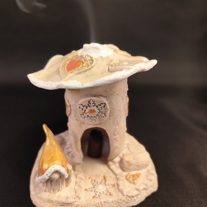 Kerámia füstölő arany télapó, Otthon & Életmód, Dekoráció, Spiritualitás, Füstölő és füstölőtartó, Agyagozás, Kerámia, MESKA