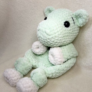 Horgolt plüss viziló szundipajti � - játék & sport - plüssállat & játékfigura - más figura - Meska.hu