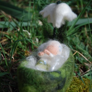 Virágbaba bölcsőben - játék & sport - készségfejlesztő és logikai játék - készségfejlesztő és logikai játék - Meska.hu